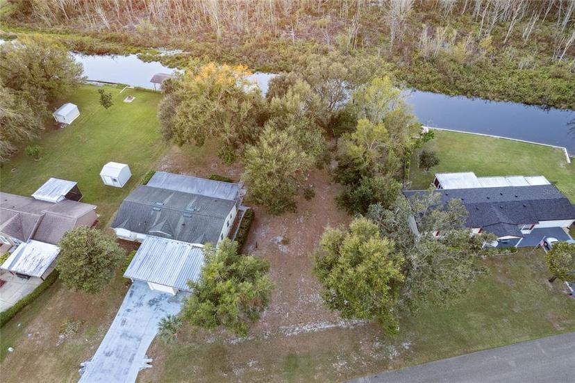 Picture of 38417 Langlois Pl, Leesburg FL 34788