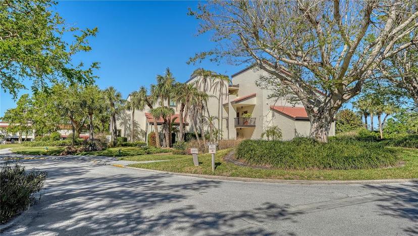 Picture of 2055 Gulf Of Mexico Drive Unit G2-214, Longboat Key FL 34228