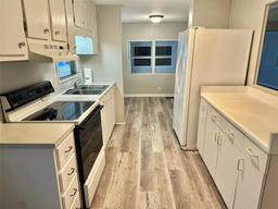 Picture of 6100 62Nd Avenue N Unit 33, Pinellas Park, FL 33781