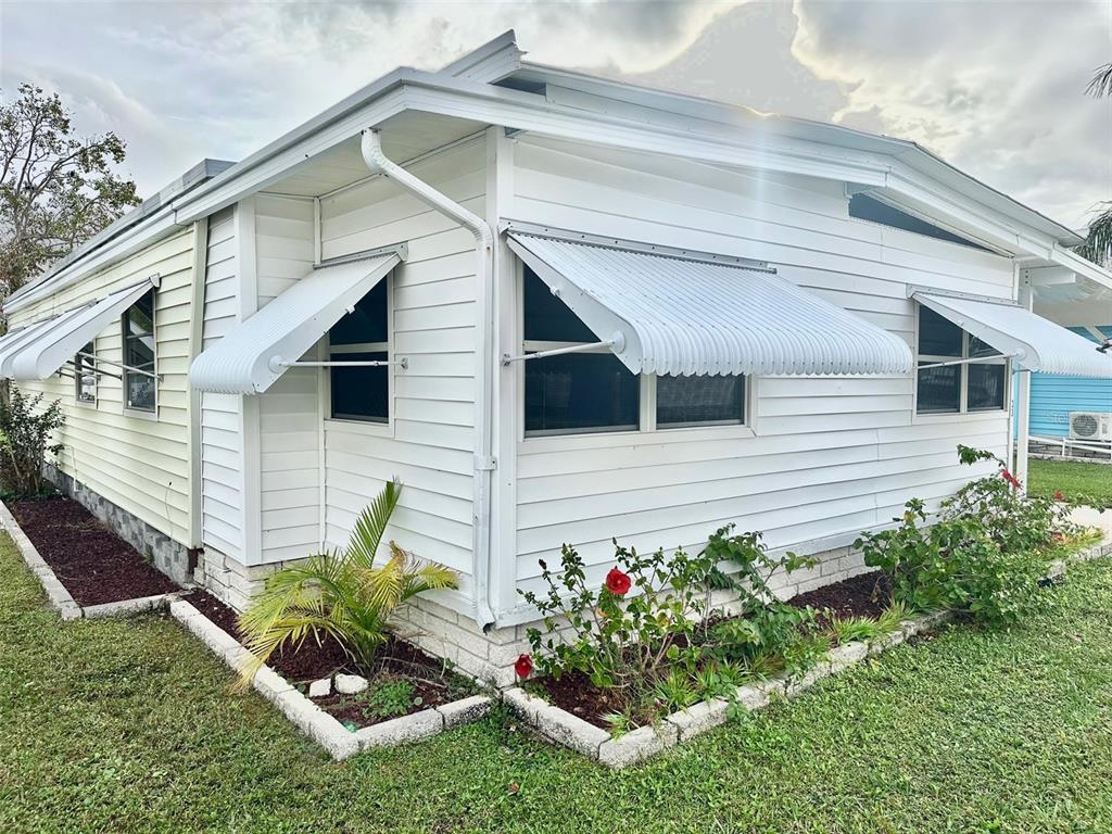 Picture of 6100 62Nd Avenue N Unit 33, Pinellas Park, FL 33781