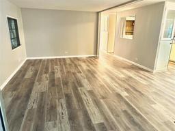 Picture of 6100 62Nd Avenue N Unit 33, Pinellas Park, FL 33781
