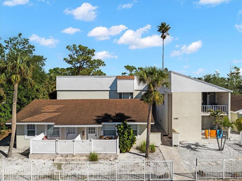 Picture of 6451 Elmwood Avenue Unit H, Sarasota FL 34231