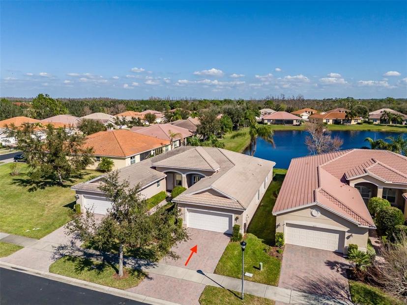 Picture of 16233 Amethyst Key Drive, Wimauma FL 33598