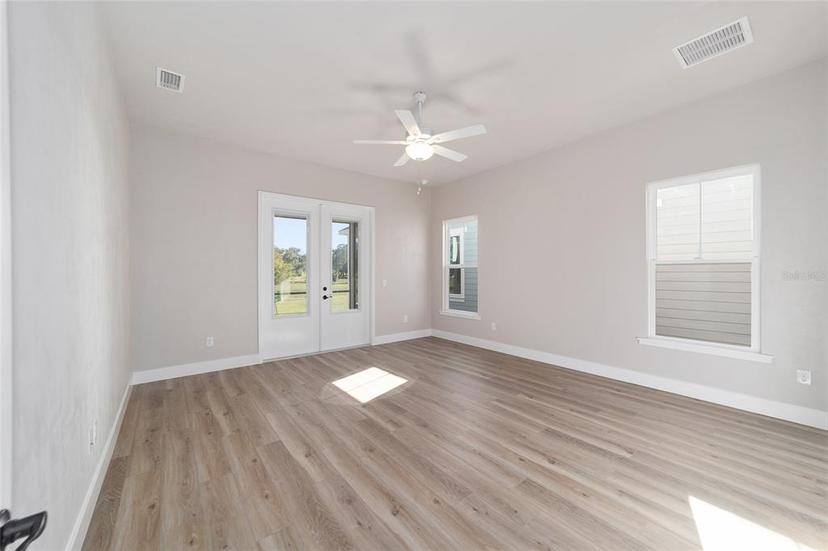 Picture of 1069 NW 132Nd Boulevard, Newberry FL 32669