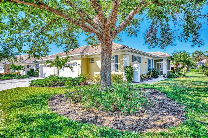 Picture of 1599 Monarch Drive Unit 1599, Venice FL 34293