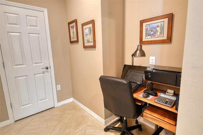 Picture of 5935 Caspian Tern Drive, Sarasota FL 34238
