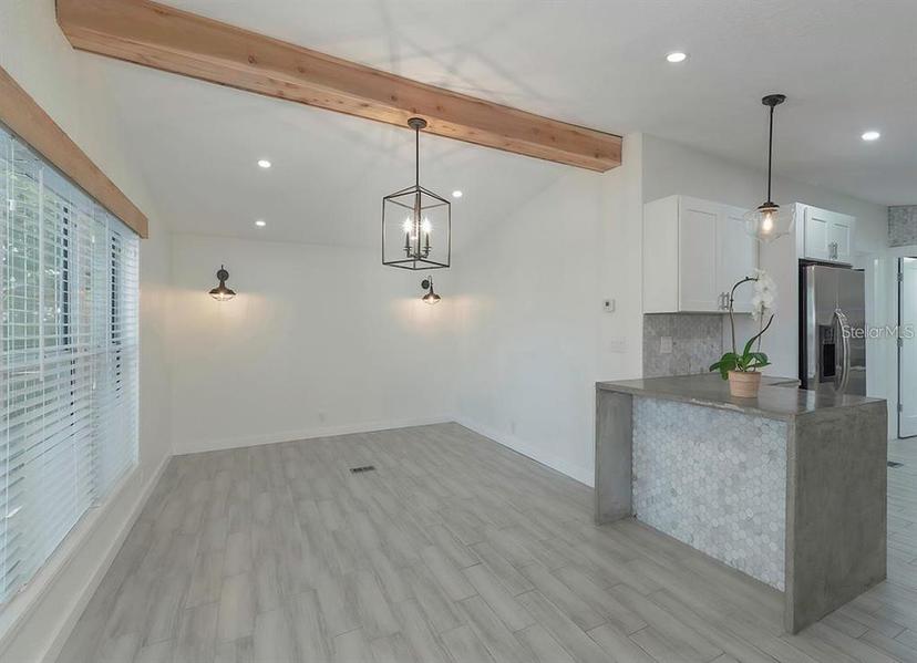 Picture of 1428 Illinois Avenue, Palm Harbor FL 34683