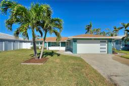 Picture of 8 Island Drive, Treasure Island, FL 33706