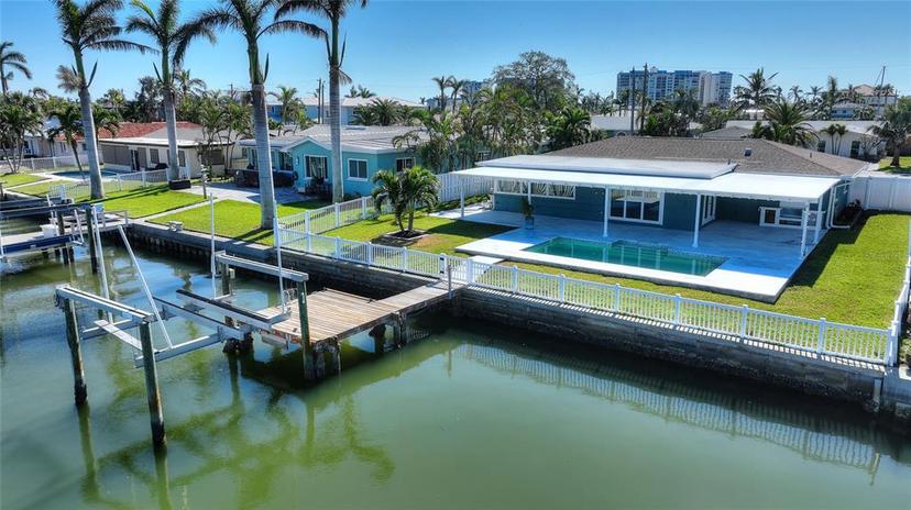 Picture of 8 Island Drive, Treasure Island FL 33706