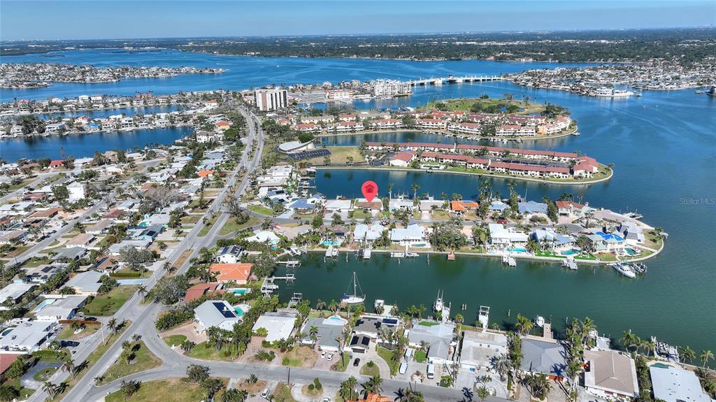 Picture of 8 Island Drive, Treasure Island, FL 33706