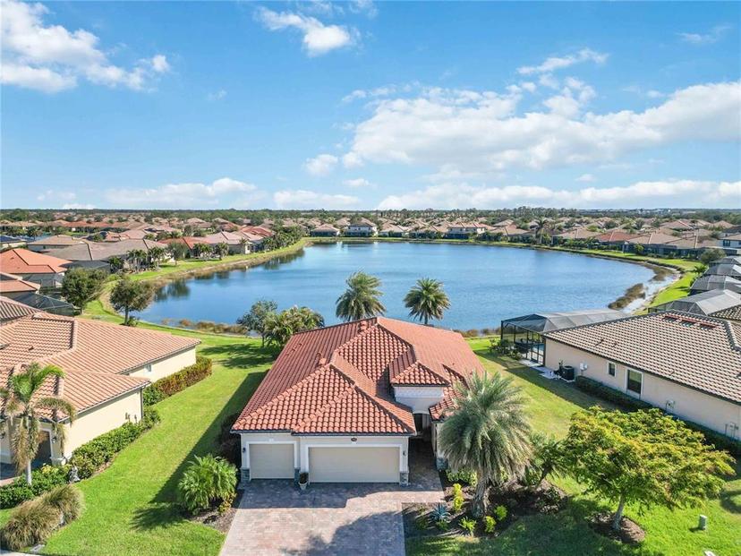 Picture of 20230 Granlago Drive, Venice FL 34293