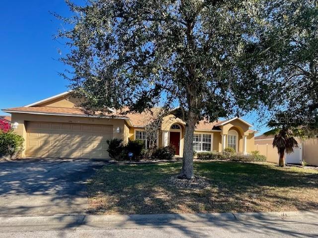 Picture of 176 Blue Heron Court, Davenport FL 33837