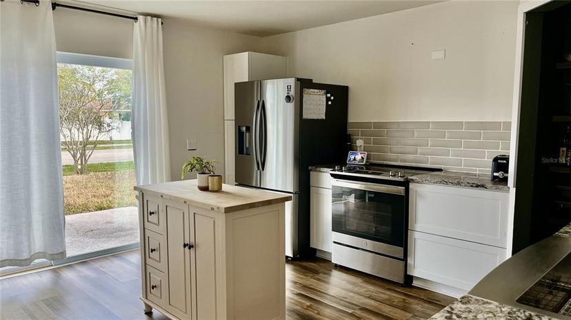 Picture of 1057 Brenton Leaf Drive, Ruskin FL 33570