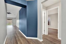 Picture of 12612 Midpointe Dr, Riverview, FL 33579