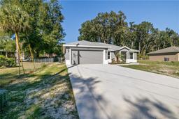 Picture of 3325 SE 131St Place, Belleview, FL 34420
