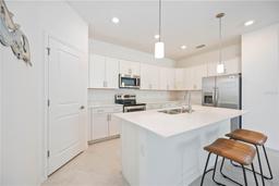 Picture of 11380 Burgundy Drive, Venice, FL 34293