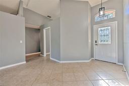 Picture of 3125 Bent Creek Drive, Valrico, FL 33596