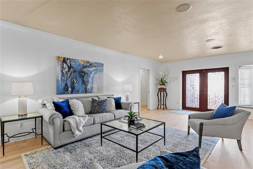 Picture of 1131 Snell Isle Boulevard Ne, St Petersburg FL 33704