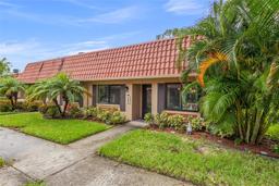 Picture of 19029 Us Highway 19 N Unit 13F, Clearwater, FL 33764