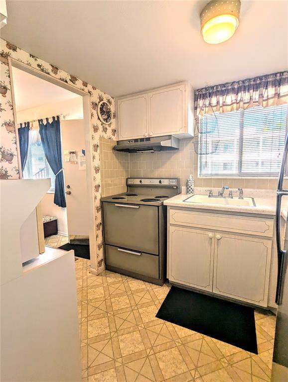 Picture of 2228 Canal Drive Unit D26, Bradenton FL 34207