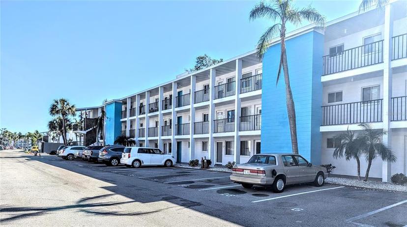 Picture of 2228 Canal Drive Unit D26, Bradenton FL 34207