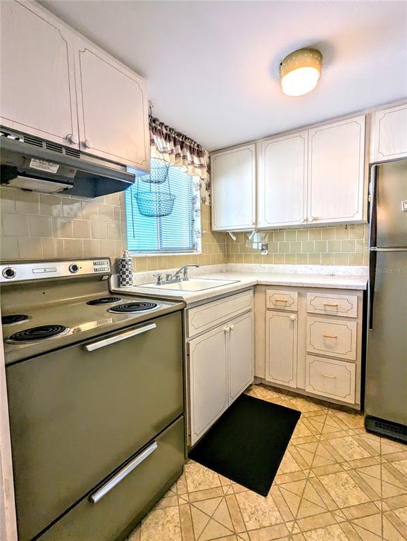 Picture of 2228 Canal Drive Unit D26, Bradenton FL 34207