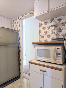 Picture of 2228 Canal Drive Unit D26, Bradenton, FL 34207