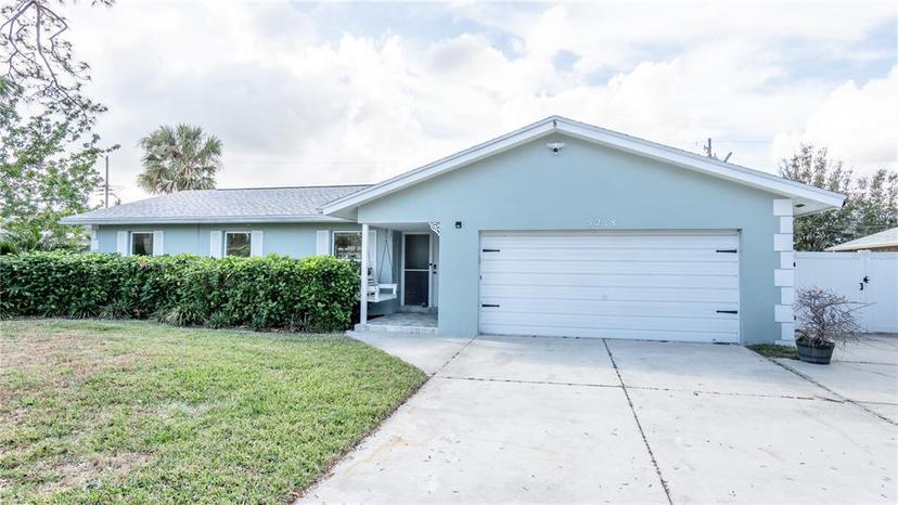 Picture of 5218 Venetian Boulevard Ne, St Petersburg FL 33703