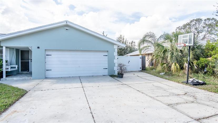 Picture of 5218 Venetian Boulevard Ne, St Petersburg FL 33703
