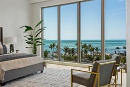 Picture of 1581 Gulf Of Mexico Drive Unit 508, Longboat Key, FL 34228