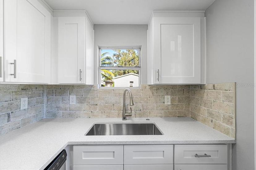Picture of 454 Ellis Street, North Fort Myers FL 33903