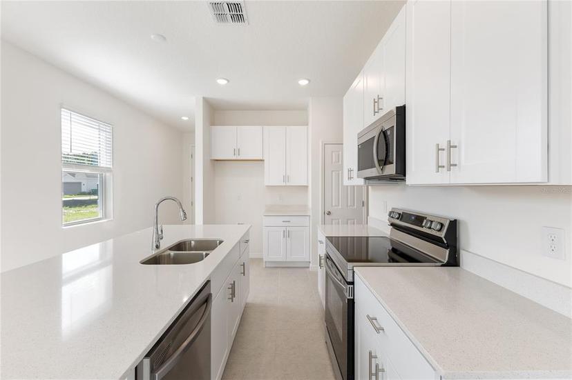 Picture of 9116 Wildlight Trail, Wildwood FL 34785