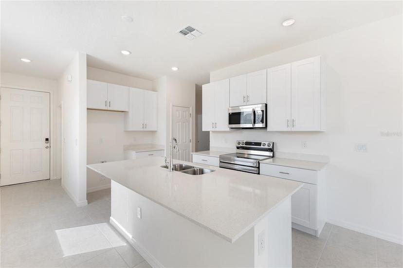 Picture of 9116 Wildlight Trail, Wildwood FL 34785