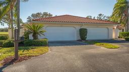 Picture of 7320 Golf Pointe Circle, Sarasota, FL 34243