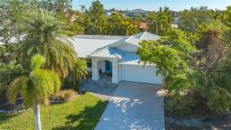 Picture of 435 Partridge Circle, Sarasota, FL 34236