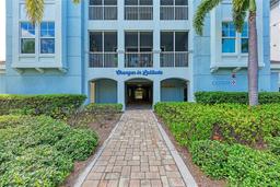 Picture of 396 Aruba Circle Unit 103, Bradenton, FL 34209