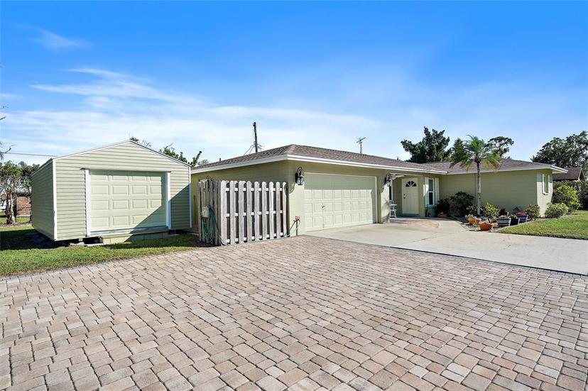 Picture of 1072 Venetian Parkway, Venice FL 34285