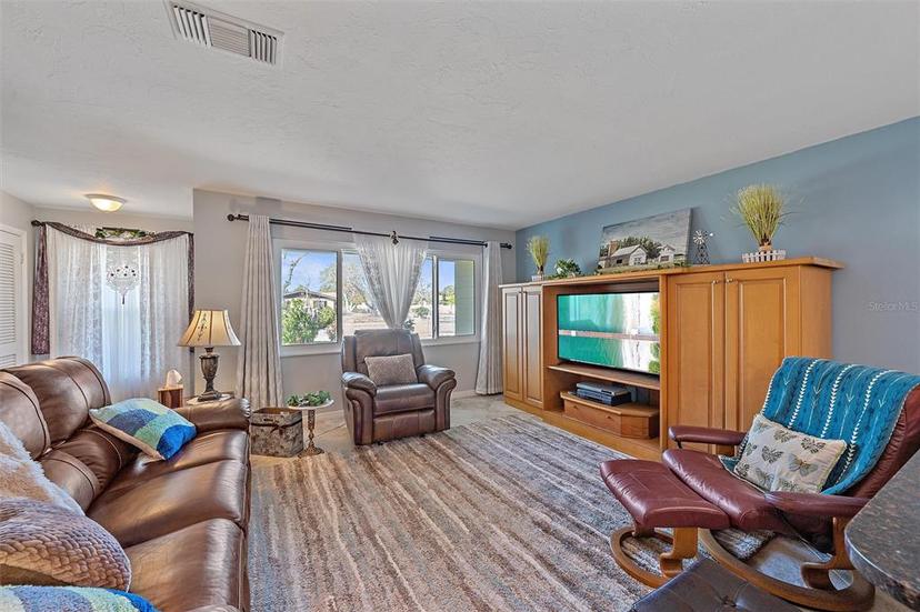 Picture of 1072 Venetian Parkway, Venice FL 34285