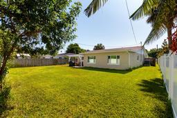 Picture of 4510 Helena Street Ne, St Petersburg, FL 33703