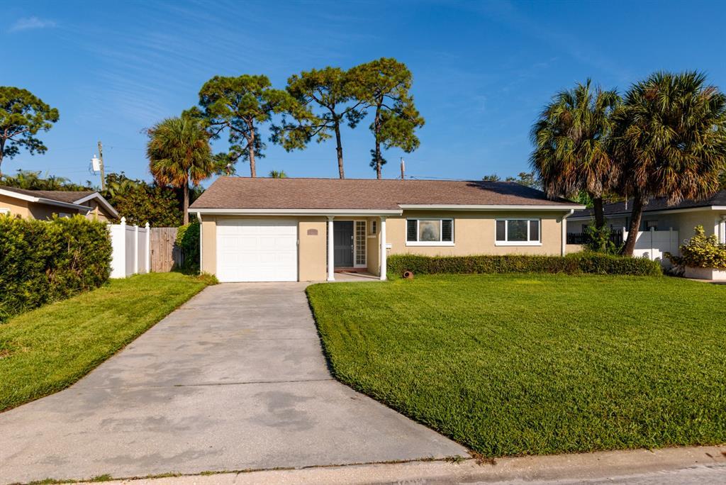 Picture of 4510 Helena Street Ne, St Petersburg, FL 33703