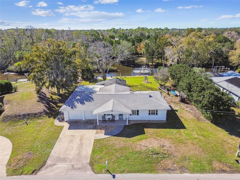 Picture of 2176 N Watersedge Drive, Crystal River FL 34429