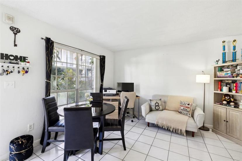 Picture of 10776 N Kendall Drive Unit F5, Miami FL 33176