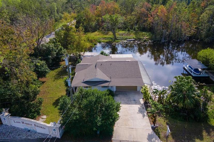 Picture of 13724 Country Club Drive, Tavares FL 32778