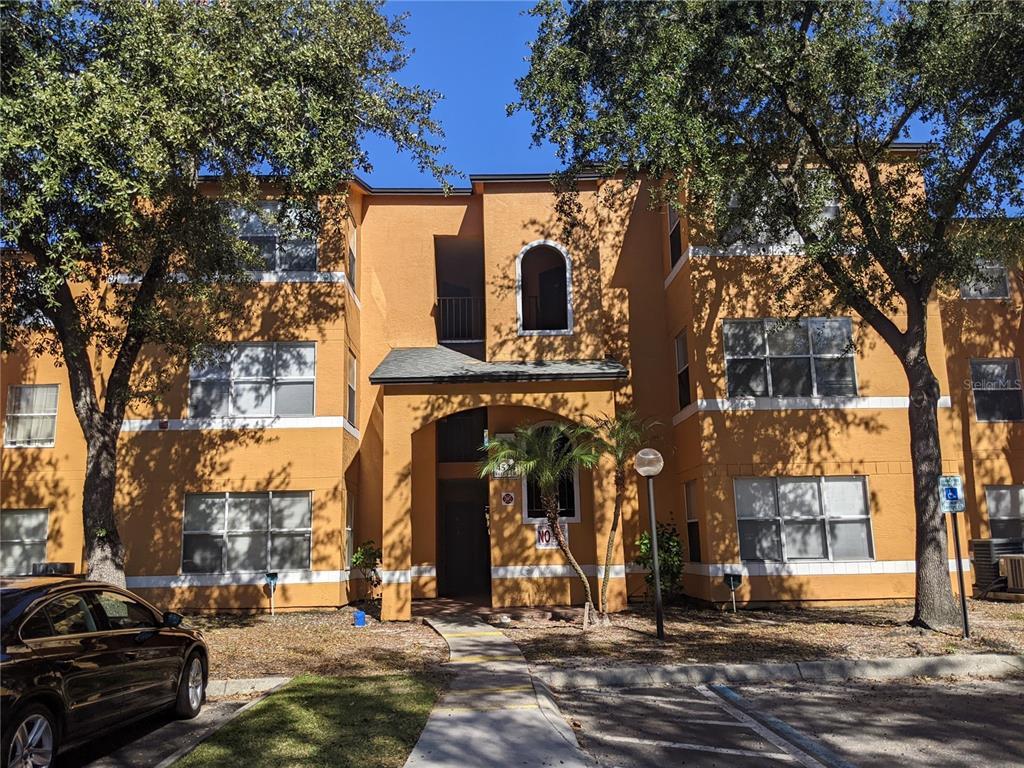 Picture of 4524 Commander Drive Unit 1618, Orlando, FL 32822