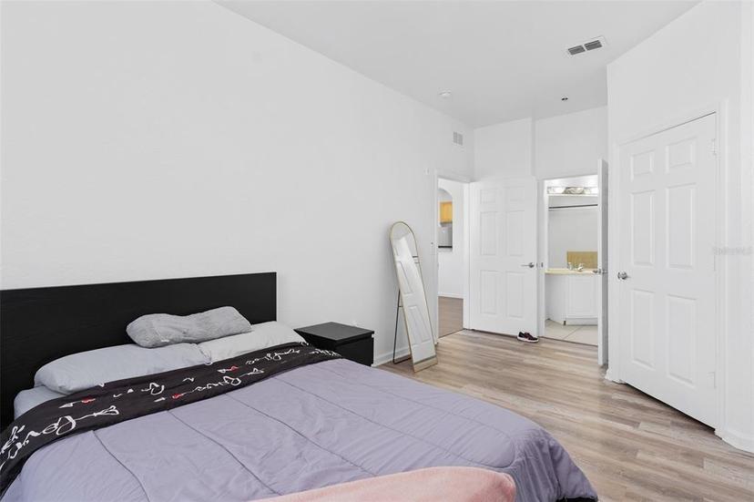 Picture of 8775 Sartori Street Unit 305, Orlando FL 32829