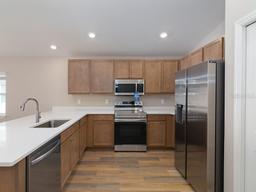 Picture of 2433 Leeds Street, Haines City, FL 33844