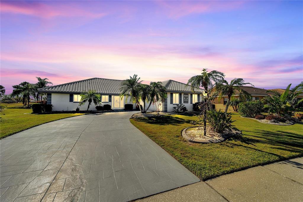 Picture of 1906 Wolf Laurel Drive, Sun City Center, FL 33573