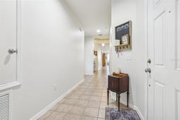 Picture of 16020 Starling Crossing Drive, Lithia, FL 33547