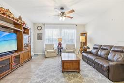 Picture of 16020 Starling Crossing Drive, Lithia, FL 33547