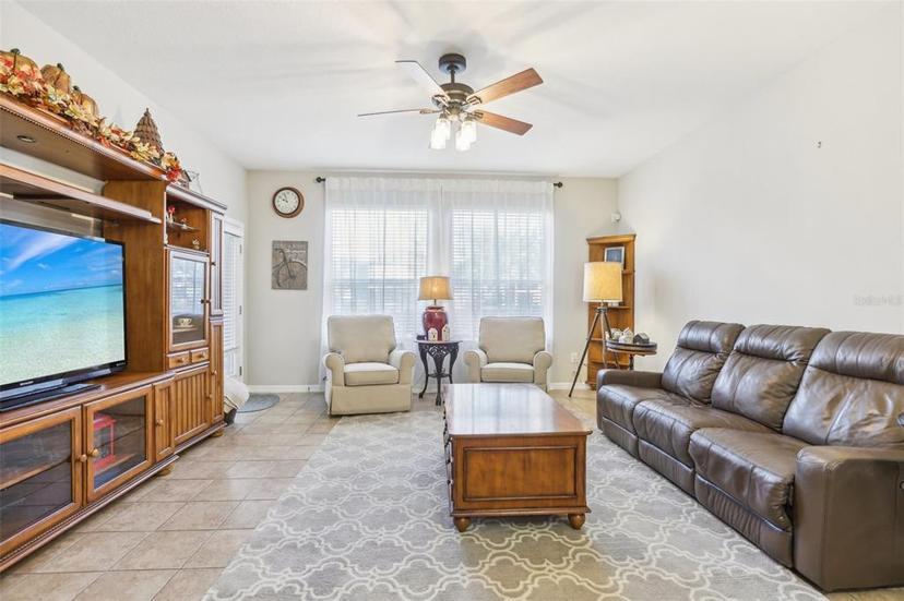 Picture of 16020 Starling Crossing Drive, Lithia FL 33547